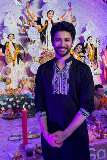DORI EMBROIDERED SILK KURTA PAJAMA SET FOR MEN'S