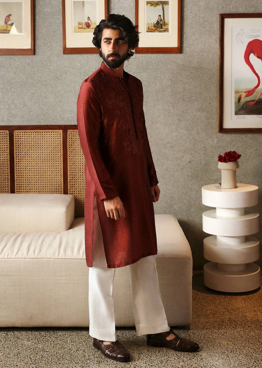 MAROON NECK EMBROIDERED WORK MEN’S KURTA WITH PAJAMA