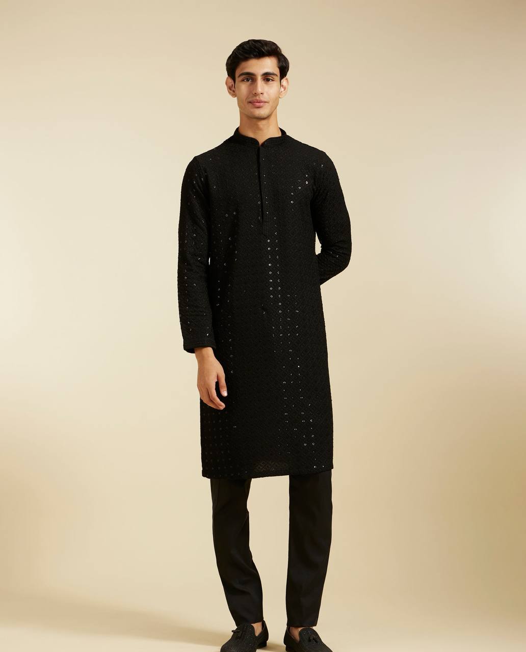 JET BLACK CHIKANKARI EMBROIDERED KURTA PAJAMA SET